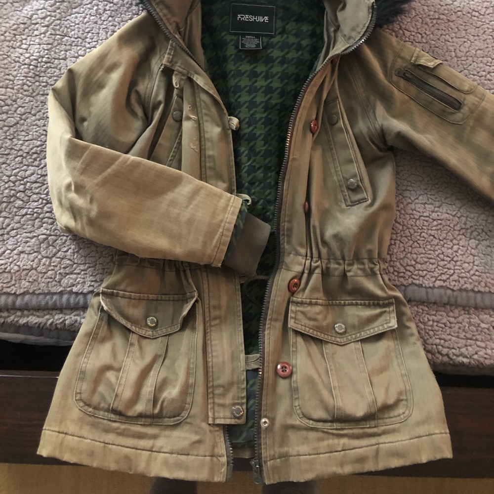 Fresh jive army green parka style jacket